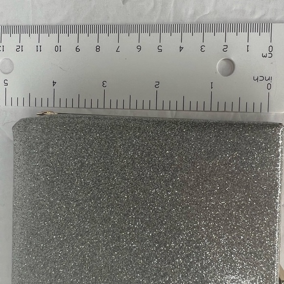 Kate Spade Small Silver Glitter Box Clutch Bag Valentine’s Day Formal Wedding. - Picture 4 of 9